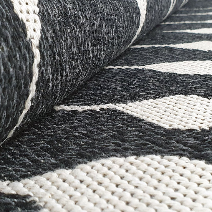 Cotton Rug Black Berber - TidySpaces