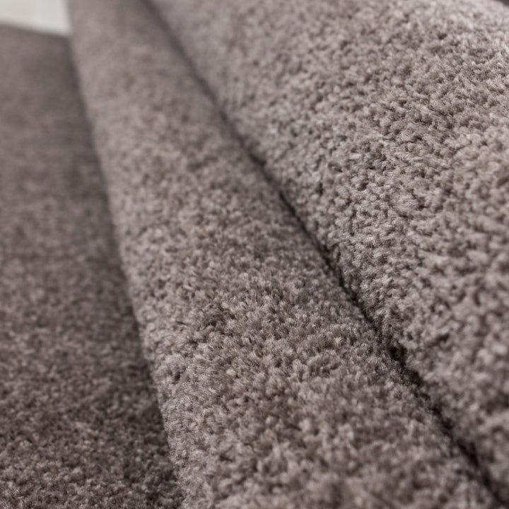 Brown Mocca Plain Solid Rug - TidySpaces