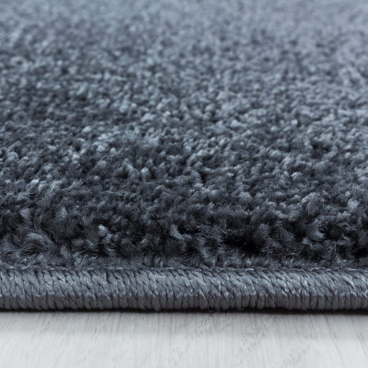 Plain Grey Rug - TidySpaces