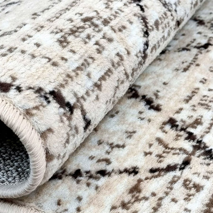 Geometric Cream Rug Diamond Aztec Pattern - TidySpaces