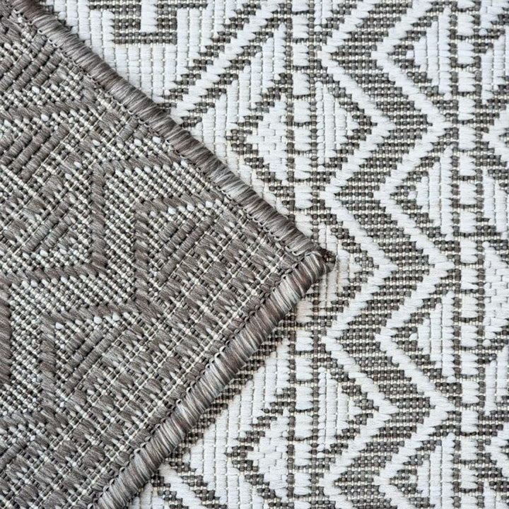 Outdoor Indoor Rug Beige and Cream Reversible Quality Mat Diamond Geometric Design - TidySpaces