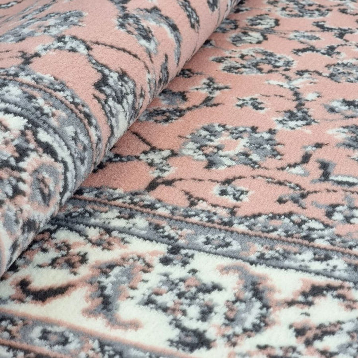 Traditional Oriental Rug Soft Carpet - TidySpaces