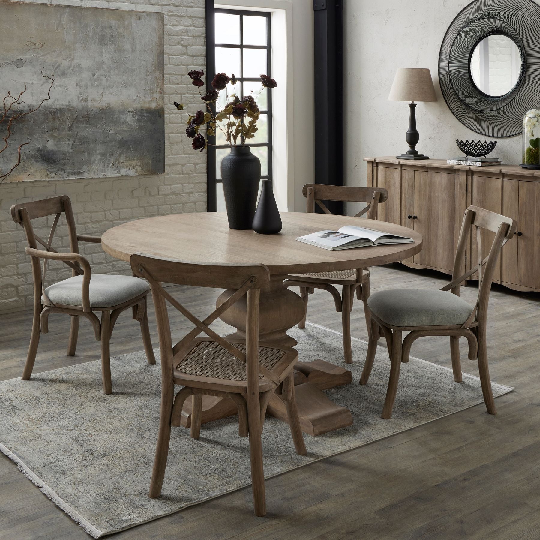copsgrove round pedestal dining table - tidyspaces.co.uk