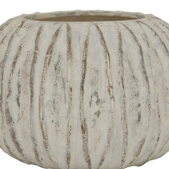Lorenzo Rotund Fin Vase - TidySpaces
