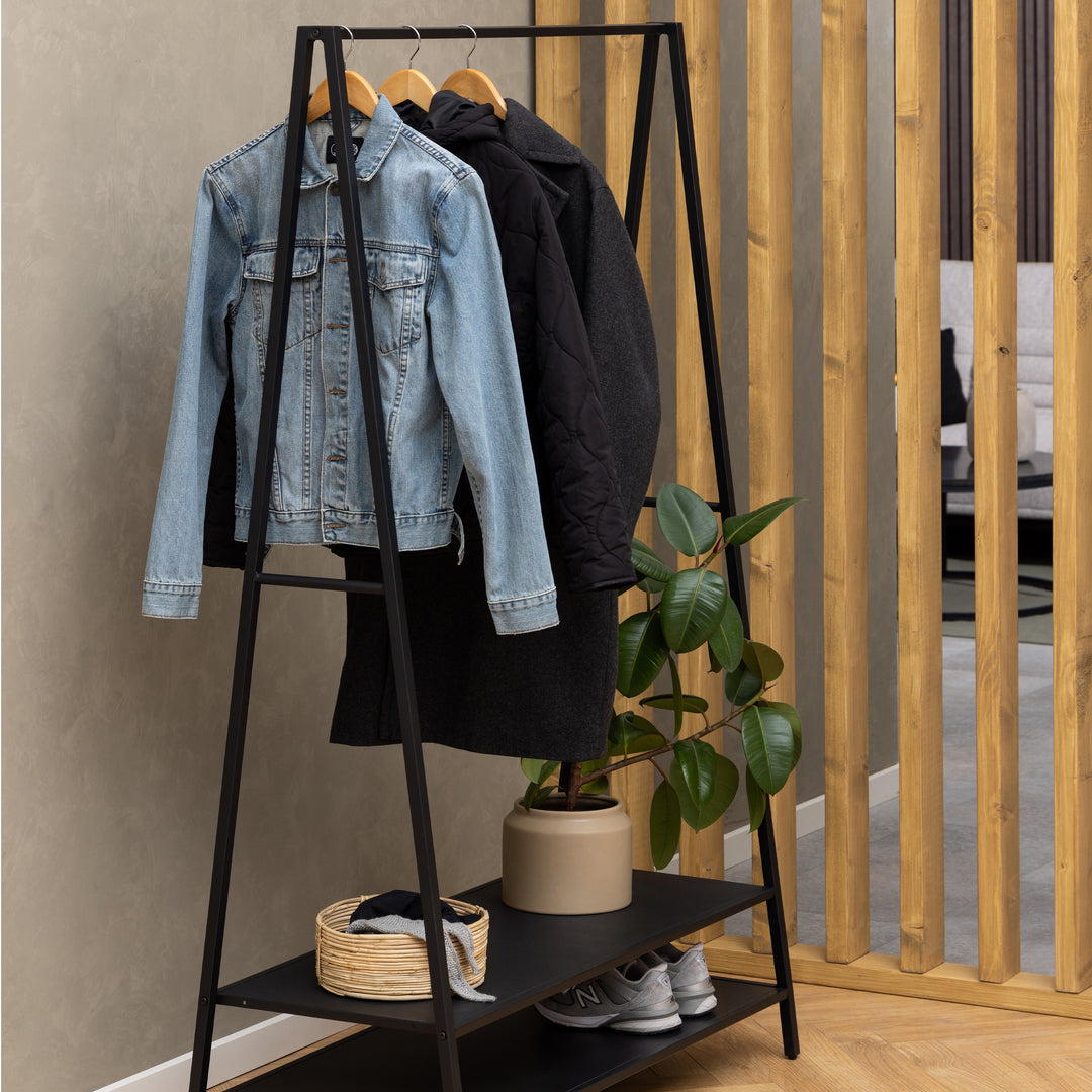 Selje Coat Hanger in Black