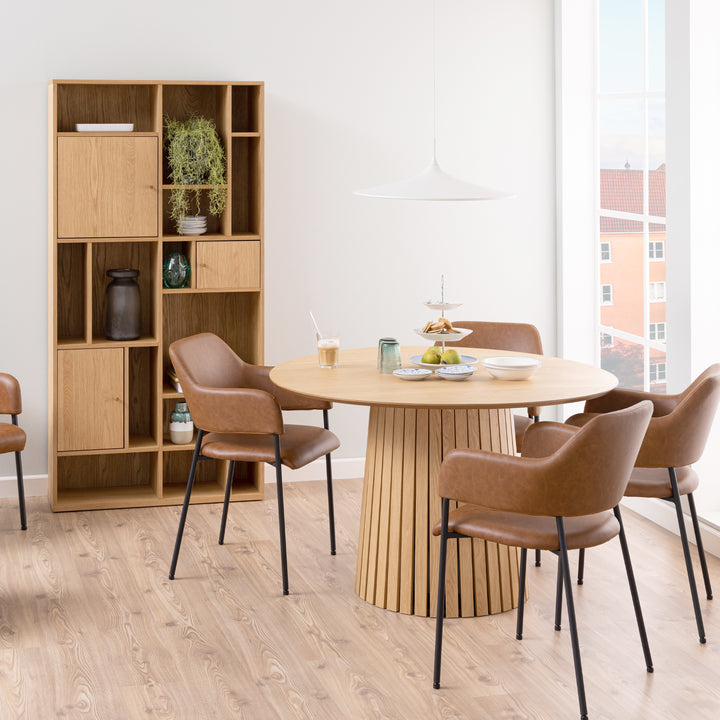 Christo Round Dining Table in Oak