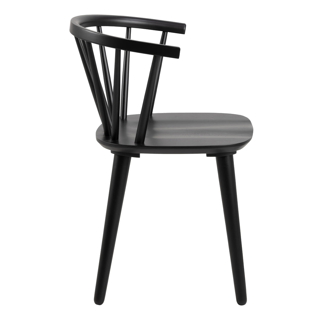 Christo Dining Table in Oak Included 6 Ida Dining Chairs in Black