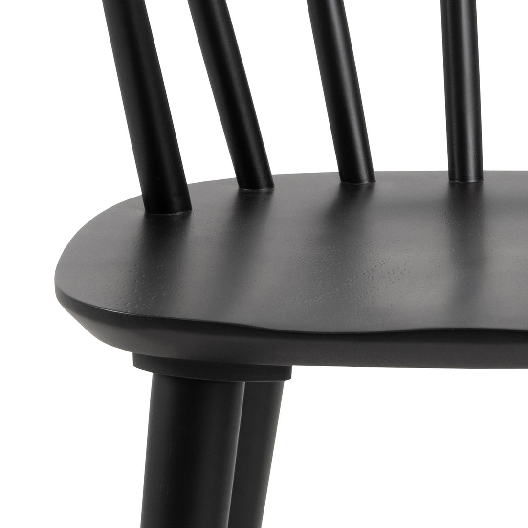 Christo Dining Table in Oak Included 6 Ida Dining Chairs in Black