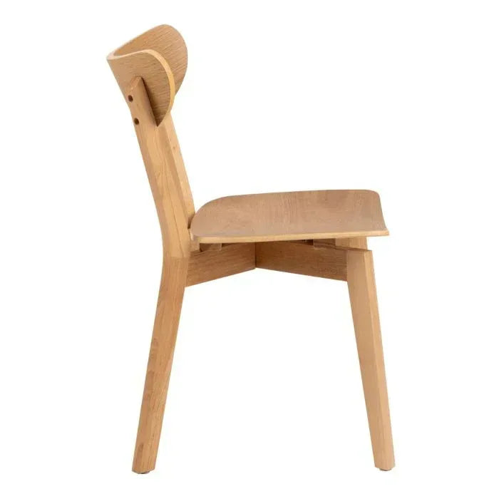 Roxby Round Dining Table in Oak 140x76cm Included 4 Roxby Dining Chairs in Oak - TidySpaces