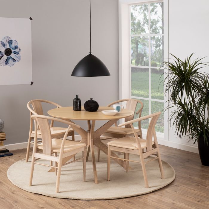 I_Duncan Round Dining Table in White Oak - TidySpaces