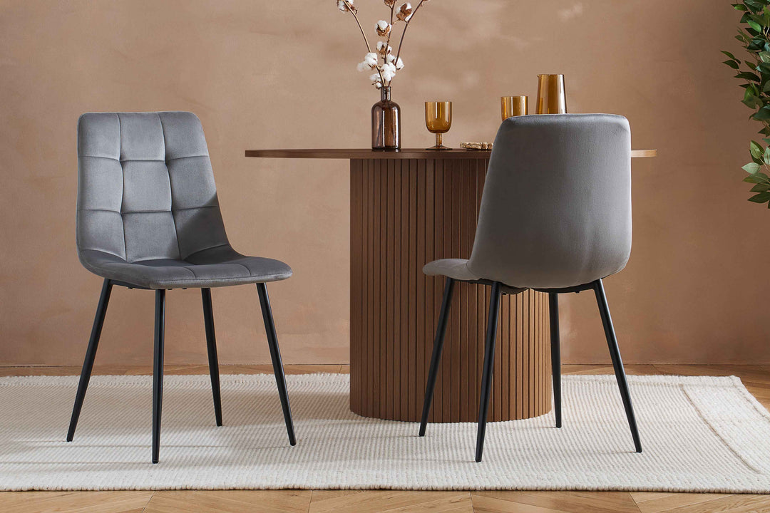 Axel Round Fluted Dining Table with Sculpted Pedestal Base and Textured Fluted Design
