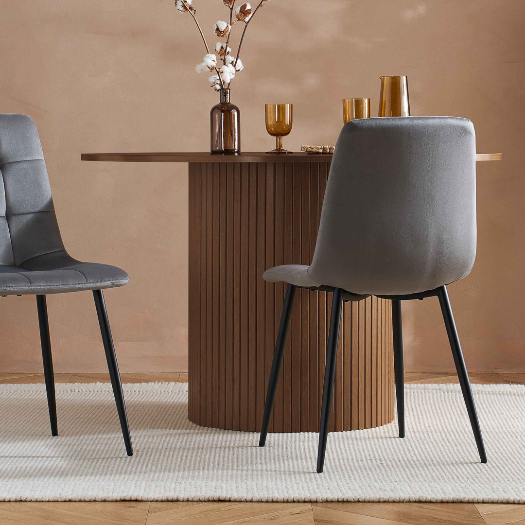 Axel Round Fluted Dining Table with Sculpted Pedestal Base and Textured Fluted Design