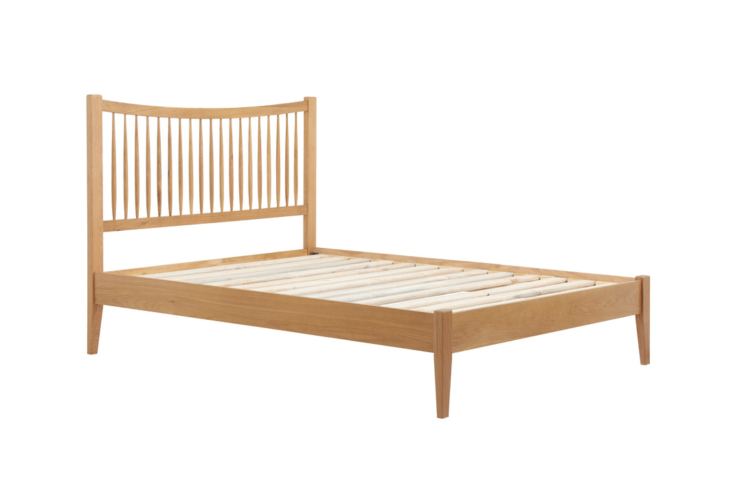 Berwick Oak Bed Frame with Spindled Headboard for Timeless Elegance