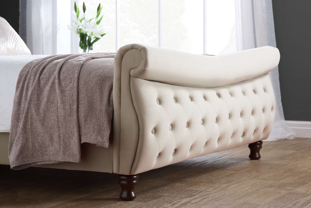 Luxurious Velvet Copenhagen Bed with Deep-Diamond Quilting for Stylish Bedrooms
