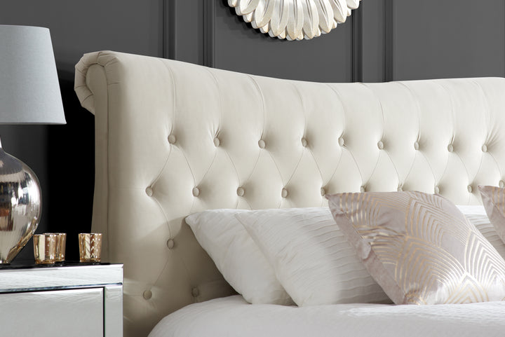 Luxurious Velvet Copenhagen Bed with Deep-Diamond Quilting for Stylish Bedrooms