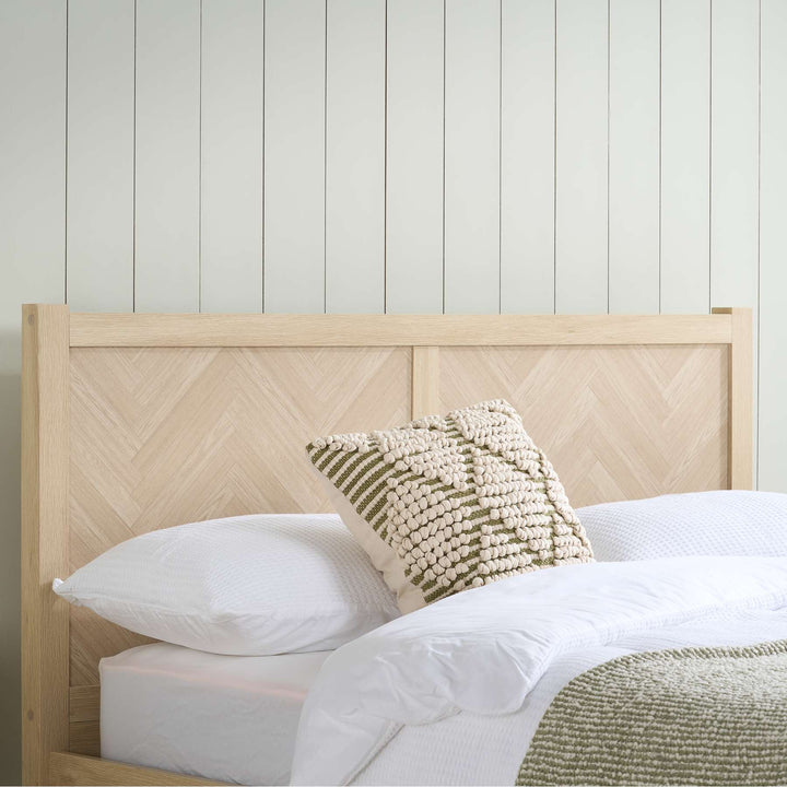 Herringford Bed with Chevron Pattern and Laminated Oak Finish for Stylish Bedrooms