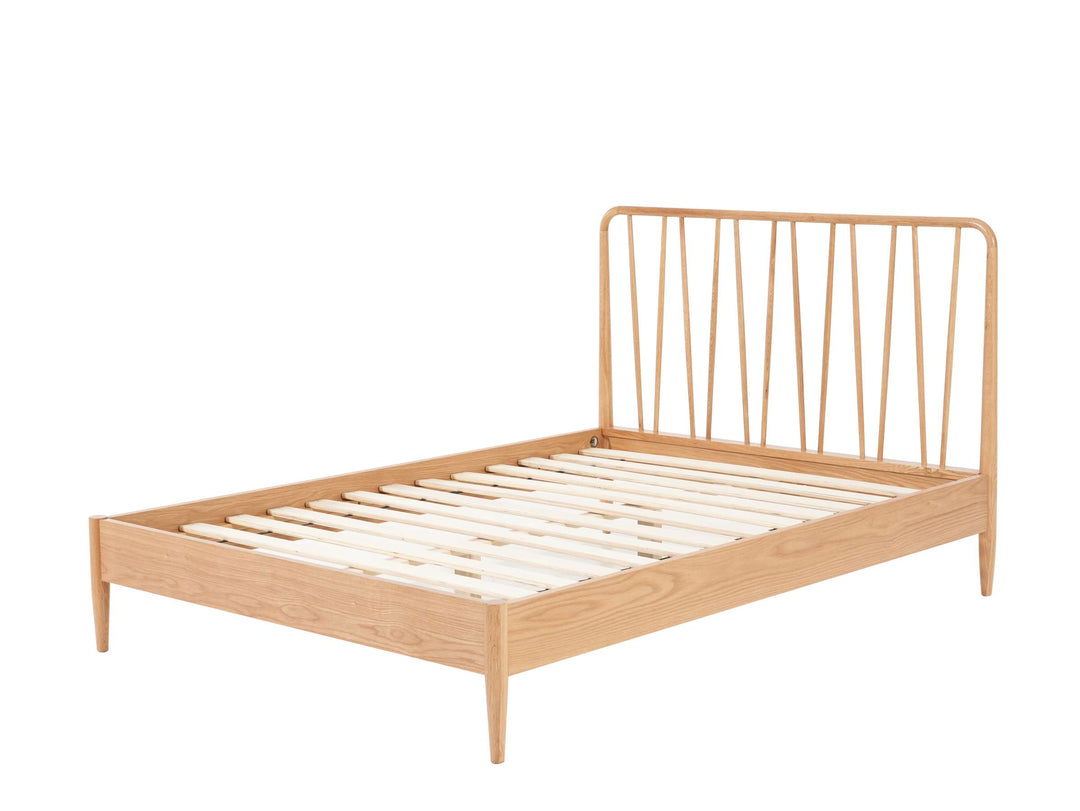 Jesper Oak Bed with Distinctive Spindled Headboard for Stylish Bedrooms