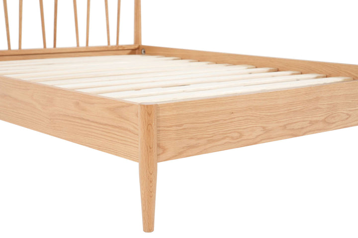 Jesper Oak Bed with Distinctive Spindled Headboard for Stylish Bedrooms