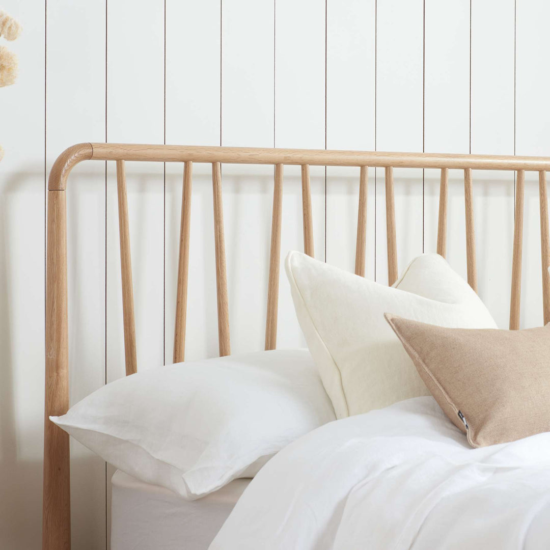 Jesper Oak Bed with Distinctive Spindled Headboard for Stylish Bedrooms