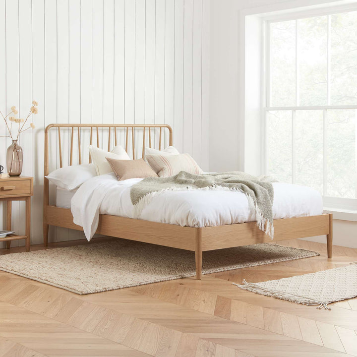 Jesper Oak Bed with Distinctive Spindled Headboard for Stylish Bedrooms