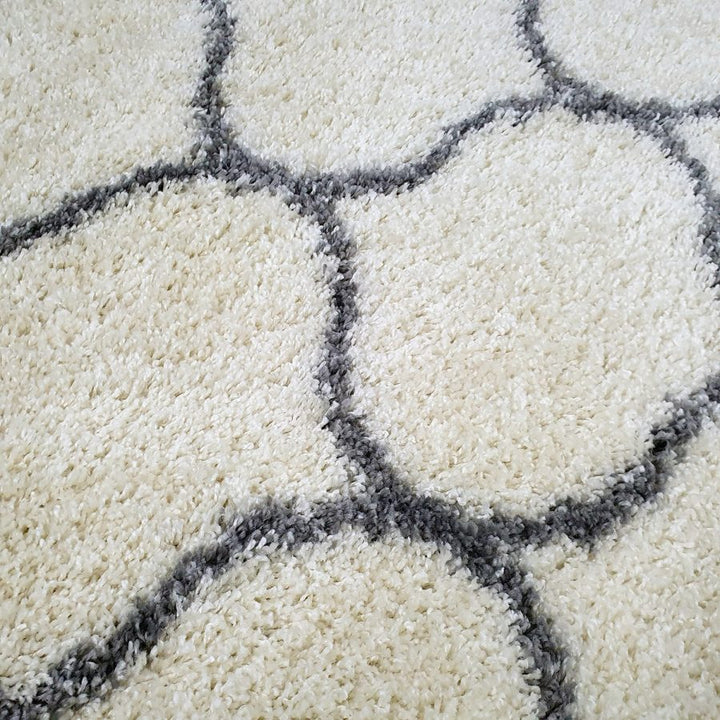 Cream and Grey Fluffy Shaggy Rug Trellis Pattern