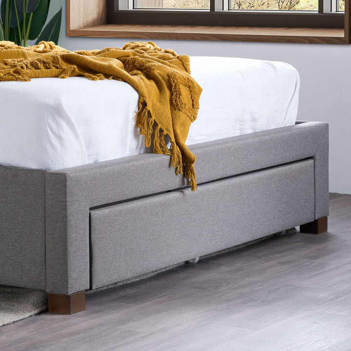 Sophisticated Shelby Bed with Storage Drawers and Deep-Buttoned Headboard