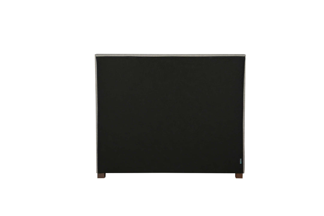 Sophisticated Shelby Bed with Storage Drawers and Deep-Buttoned Headboard