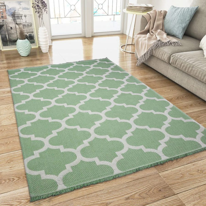 Cotton Rug Green Trellis Pattern with Tassels