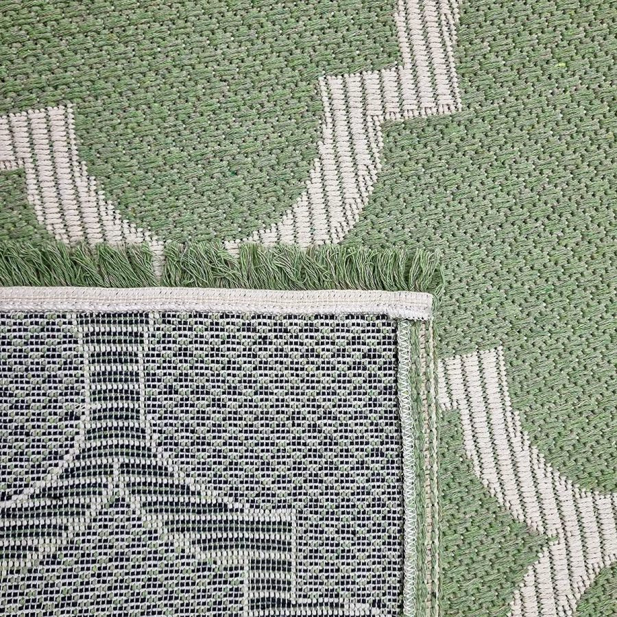 Cotton Rug Green Trellis Pattern with Tassels