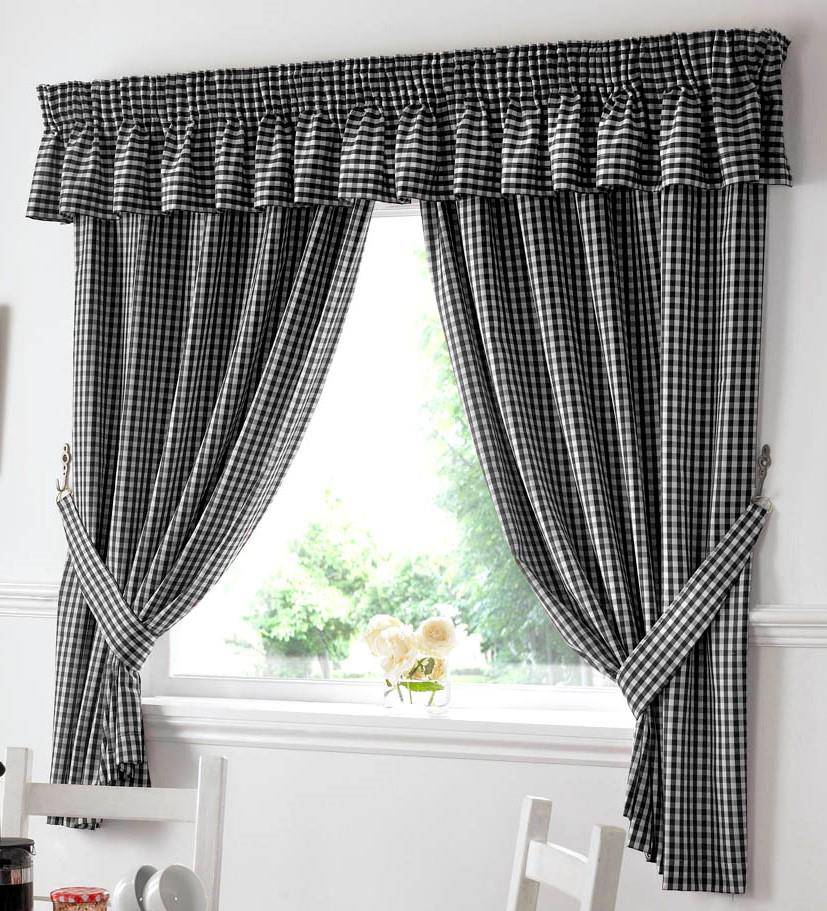 Gingham Curtains - TidySpaces