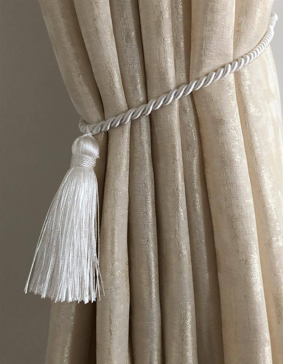 Laura (Curtain Tie Back - Single) - TidySpaces