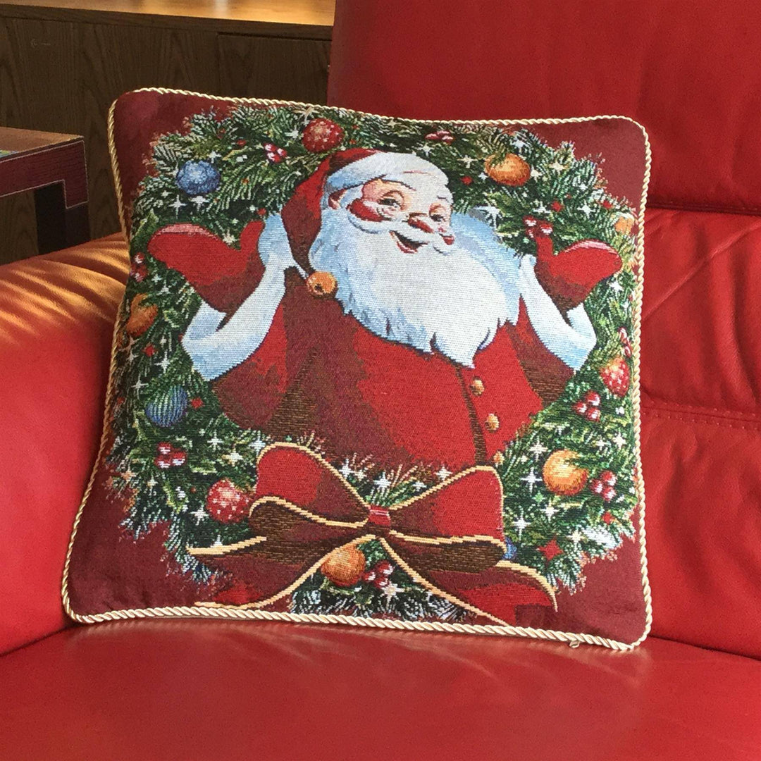 Santa Wreath 18" (Cushion) - TidySpaces