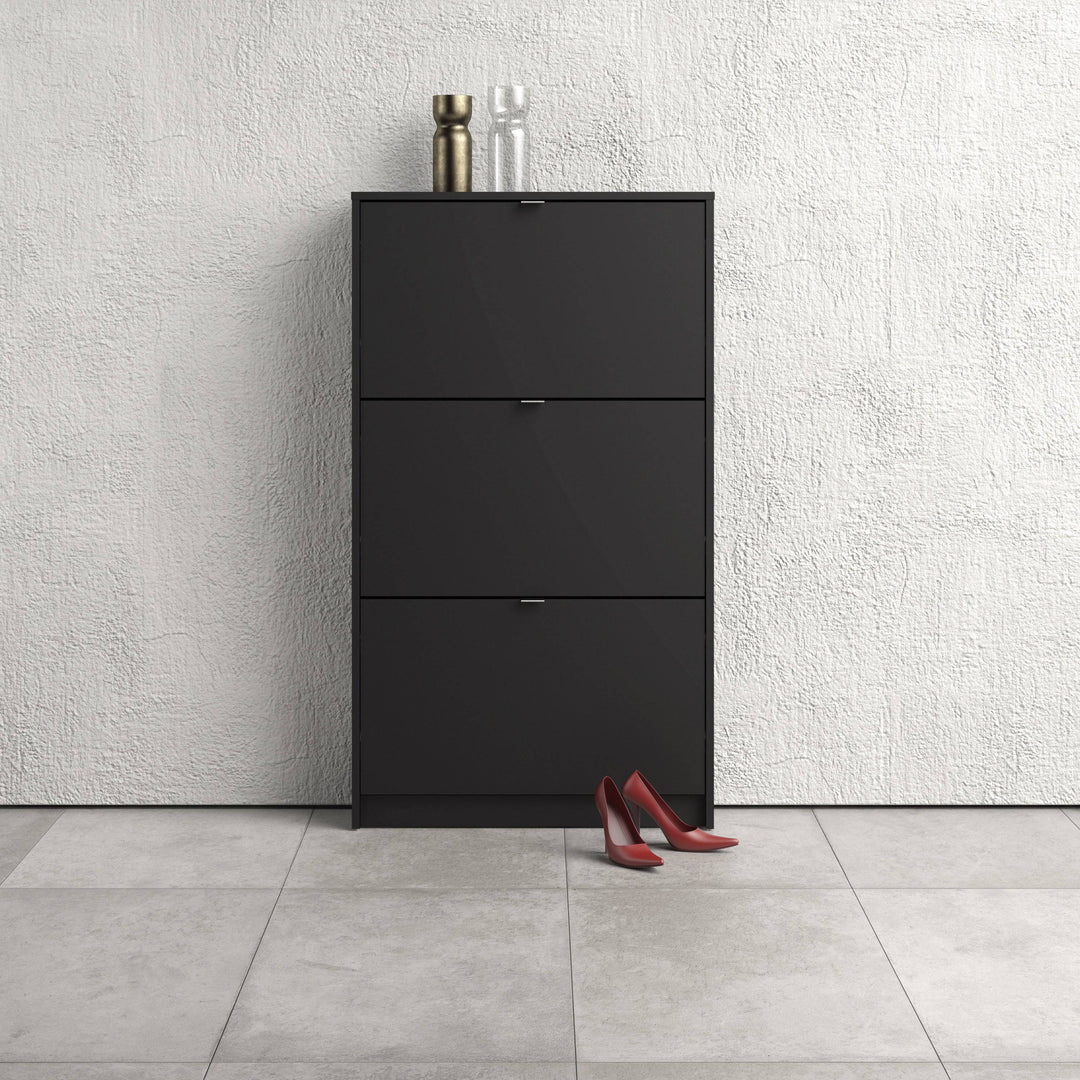 Shoes Shoe cabinet w. 3 tilting doors and 1 layer in Matt Black - TidySpaces