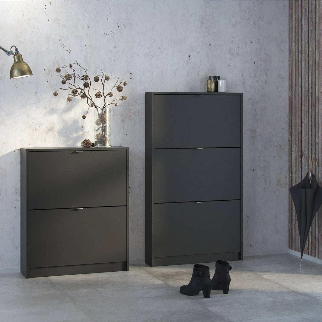 Shoes Shoe cabinet w. 3 tilting doors and 2 layers in Matt Black - TidySpaces