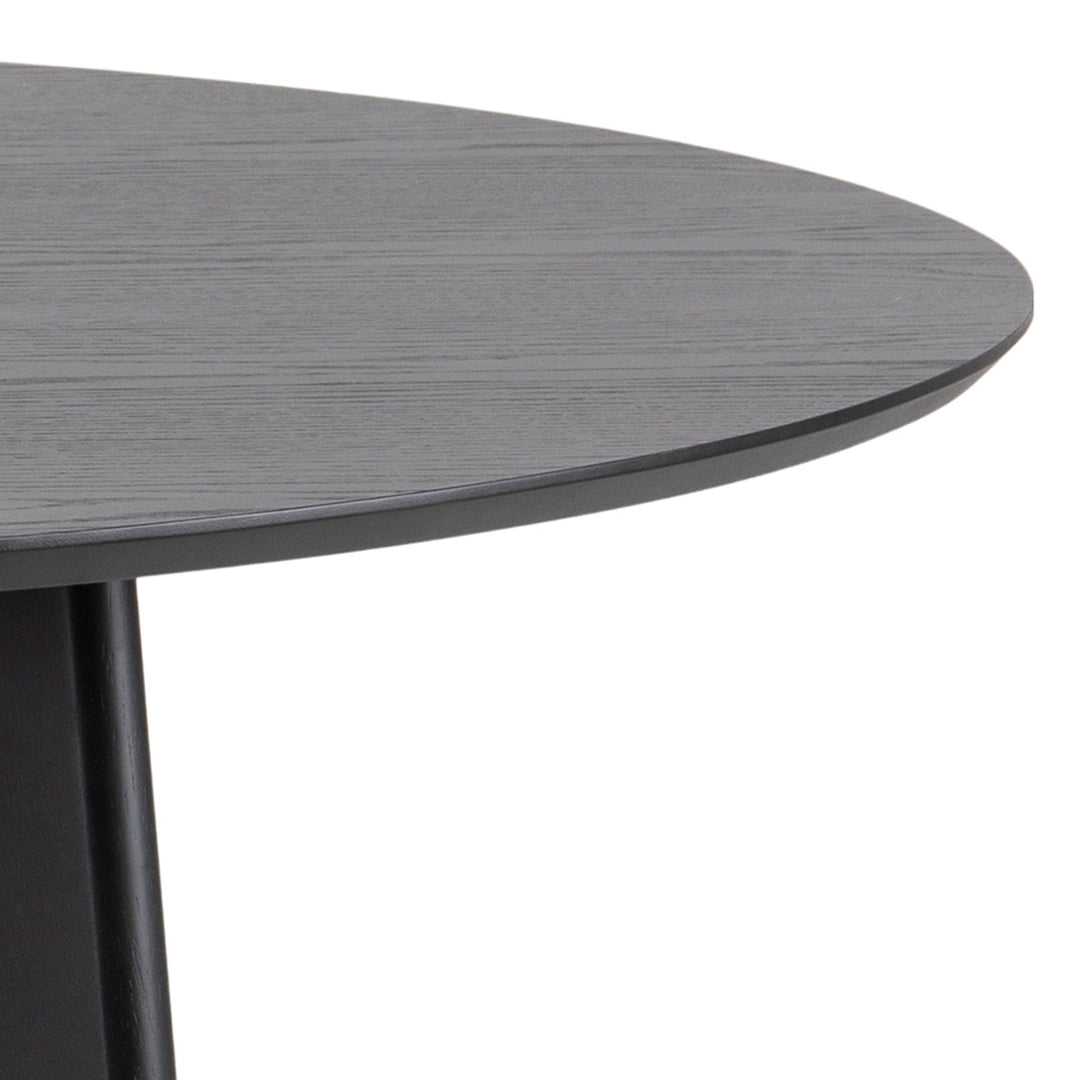 Roxby Round Dining Table in Black 140x76cm - TidySpaces