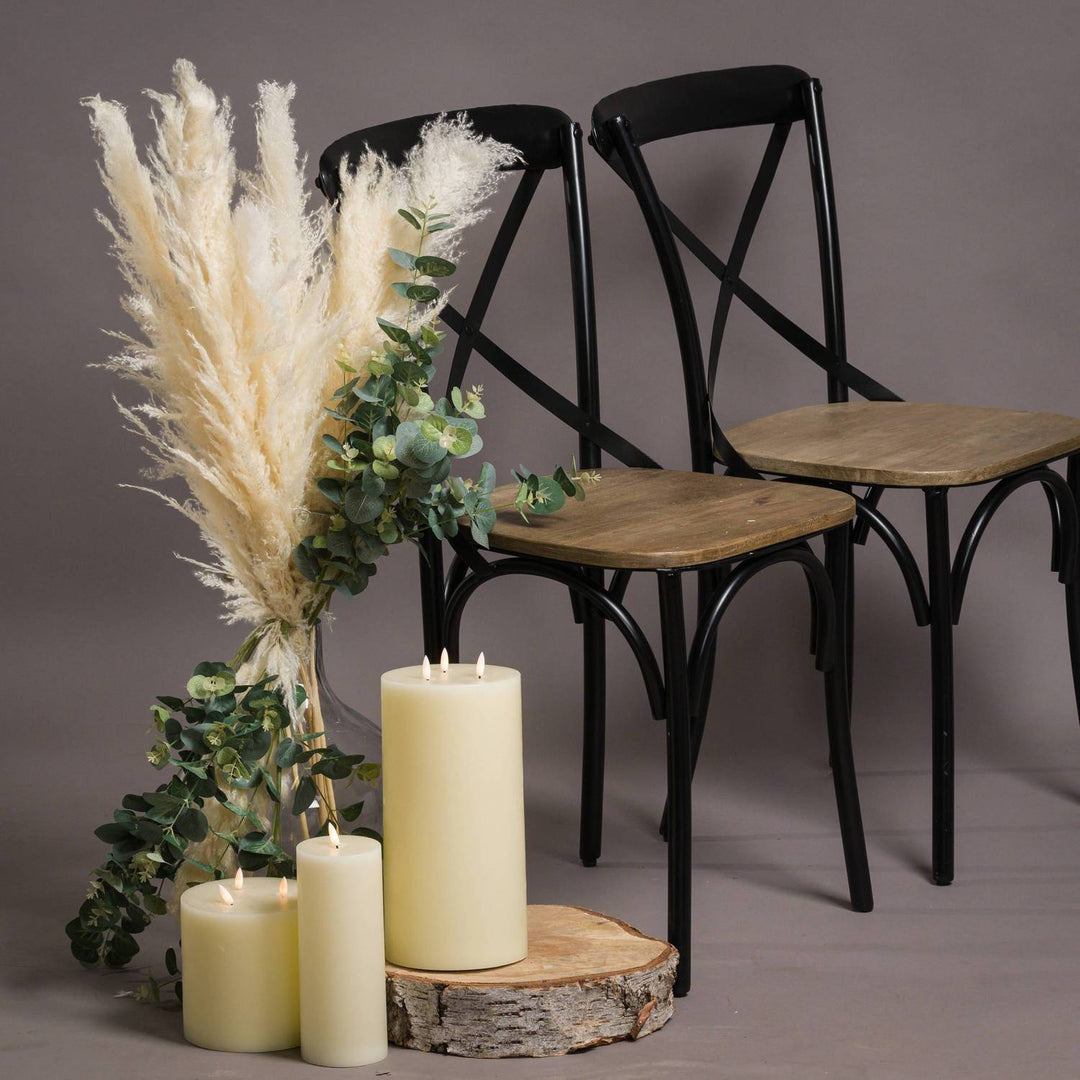 Cream Pampas grass - TidySpaces