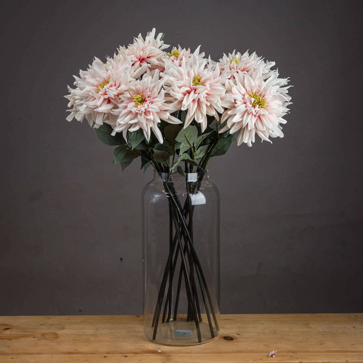 Lush Pink Dahlia - TidySpaces