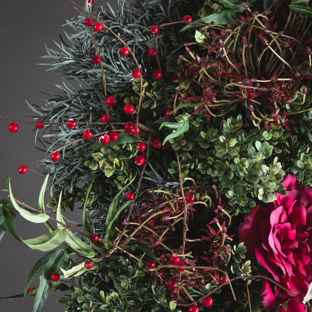 Medium Festive Berry Pick - TidySpaces