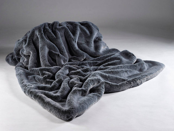 Silver Shadow Faux fur Throw - TidySpaces