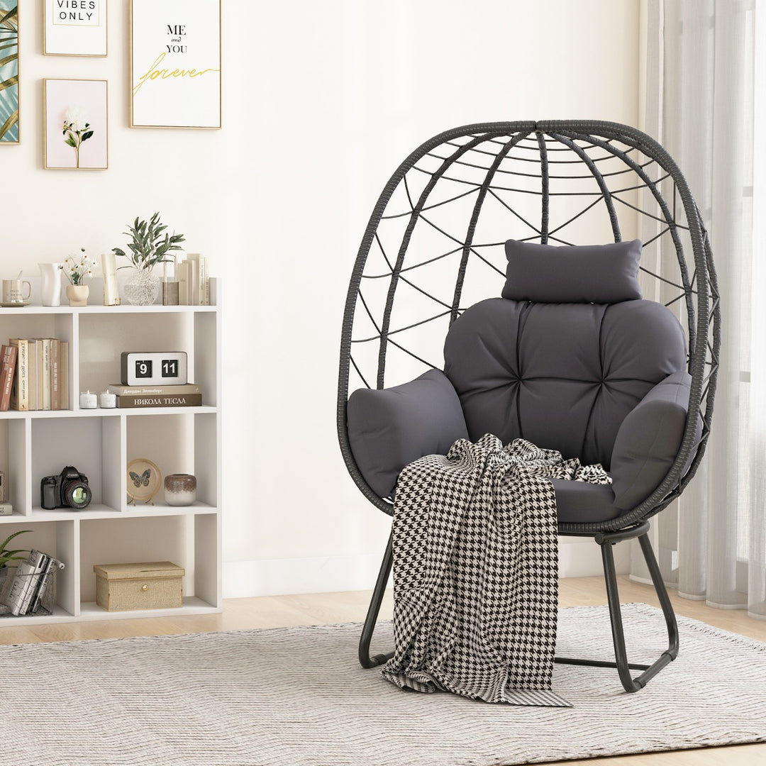 Indoor Outdoor Lounge Chair with Comfy Cushions and Sturdy Metal Frame