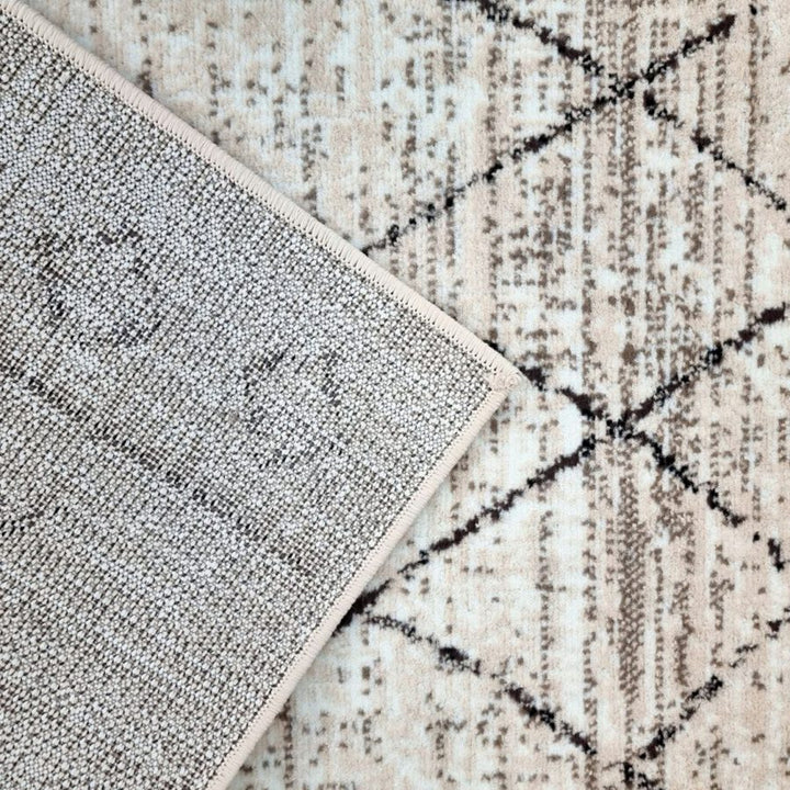 Geometric Cream Rug Diamond Aztec Pattern