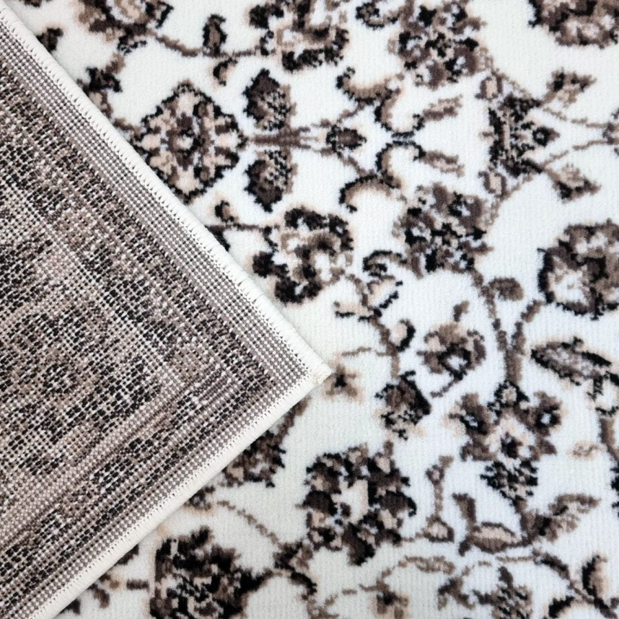 Traditional Oriental Rug Cream Soft Carpet