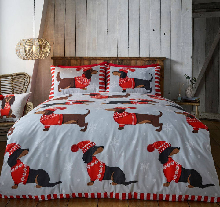 Dachshund Through The Snow Duvet Set - TidySpaces