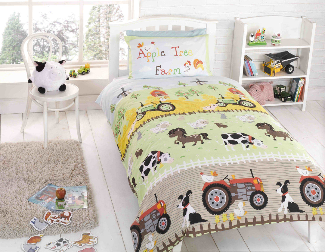 Apple Tree Farm Duvet - TidySpaces