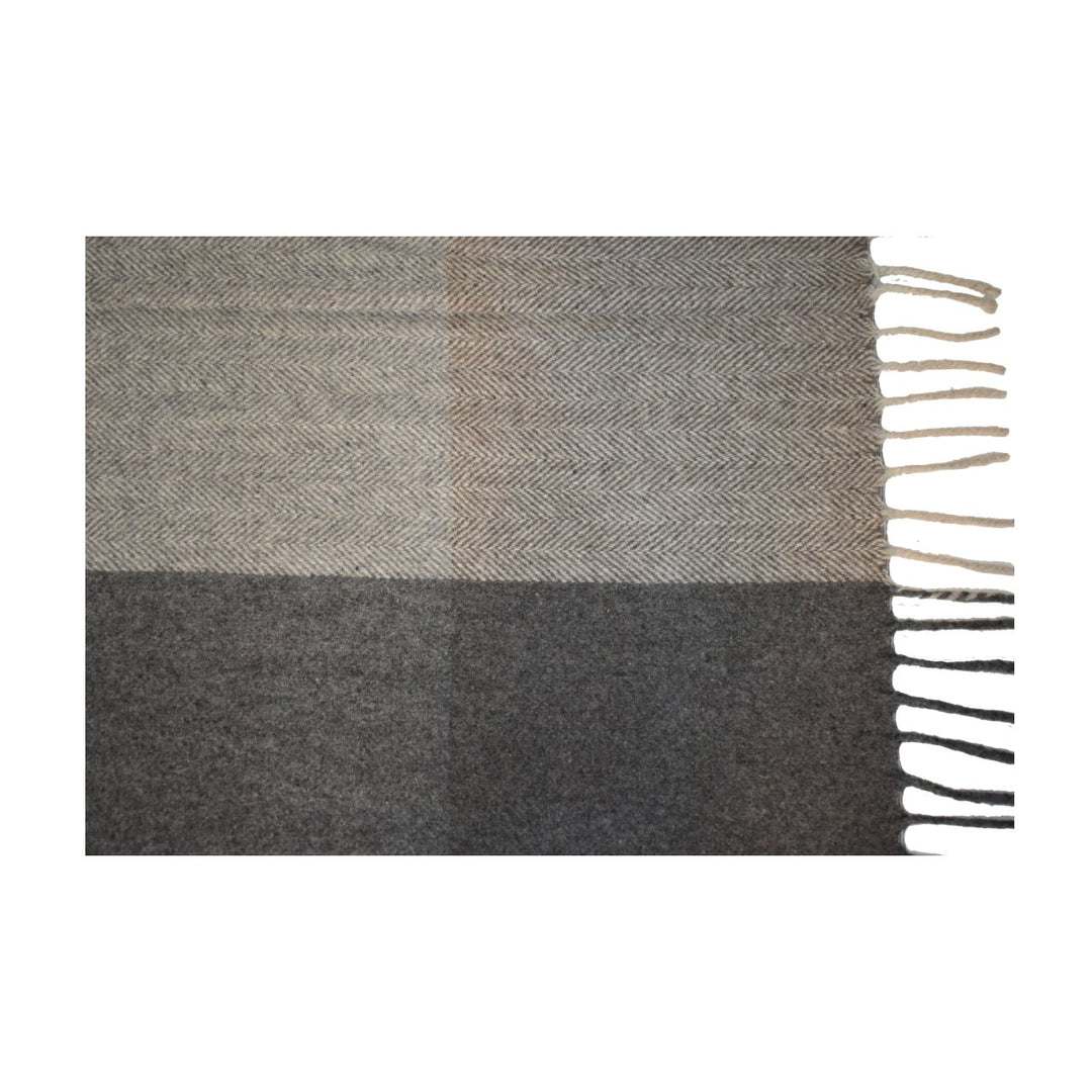 Selin Grey Woolen Throw,130x170 cm - TidySpaces