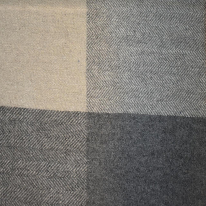 Selin Grey Woolen Throw,130x170 cm - TidySpaces